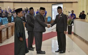 Melalui Proses PAW, Anggota DPRD H. Aep Syarifudin dan Iron Saroni Resmi Dilantik