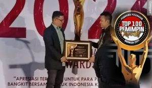Kepala Desa Mandalamekar Mendapat Anugerah Top 100 Pemimpin Pembawa Perubahan 2023