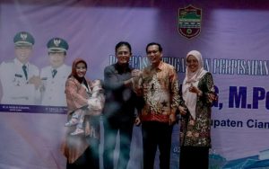 Bupati Ciamis Herdiat dan Mantan Sekda Ciamis Saling Memuji