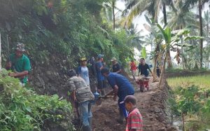 Warga di 3 Desa ini Secara Swadaya Membangun Jalan Alternatif Wisata Cipanas Galunggung-Citiis