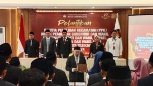 Ketua KPU Kota Tasikmalaya Lantik 50 Anggota PPK Untuk Pilkada 2024