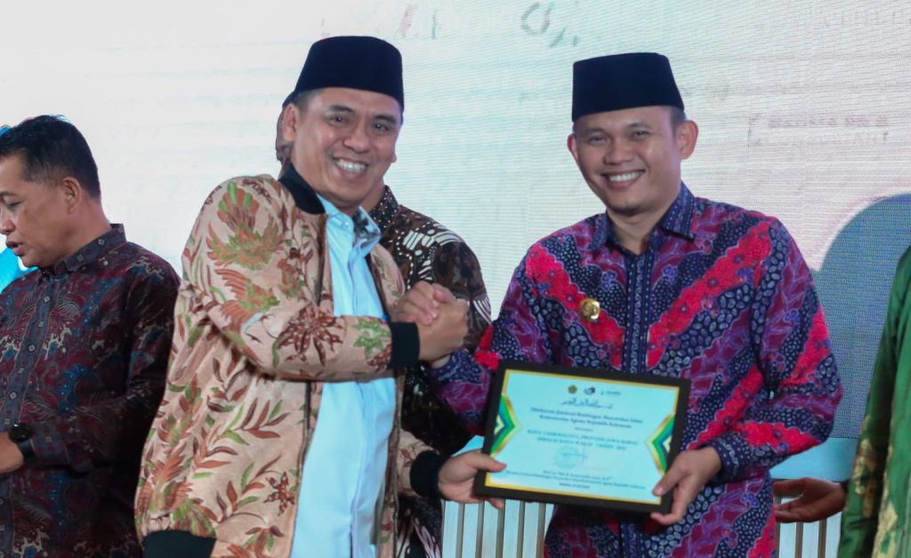 Tasikmalaya Terima Penghargaan Kota Wakaf Dari Kemenag RI