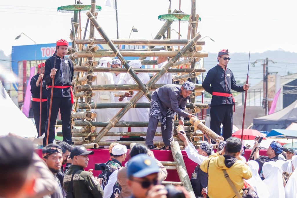 Prosesi Upacara Adat Nyangku, Tradisi Merawat Budaya Leluhur