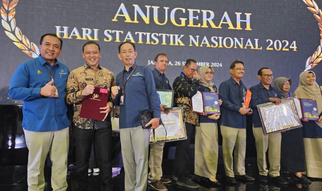 Anugerah Hari Statistik Nasional 2024, Kota Banjar Raih Penghargaan Anindhita Wistara Data