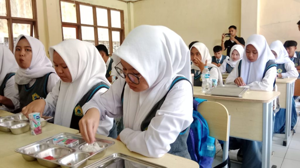 Perdana, Program MBG di Kabupaten Tasikmalaya