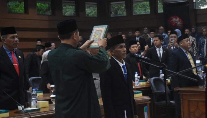 Melalui Mekanisme Pergantian Antar Waktu, Aceng SH Resmi Lengkapi Komposisi DPRD Kota Tasikmalaya