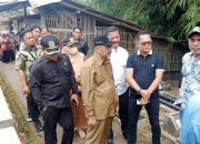 Segel dan Desak Bongkar Tower BTS, Warga Padasuka Keluhkan Polusi Suara