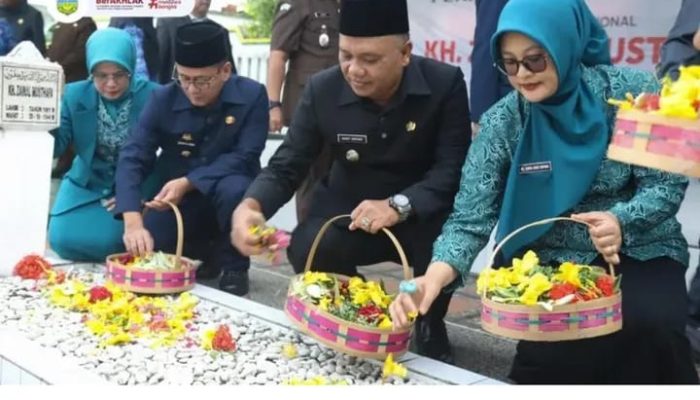 Peringatan 82 Tahun Perjuangan KHZ Musthafa, Bupati: Jembatan Emas dan Energi Tumbuhkan Semangat Keteladanan