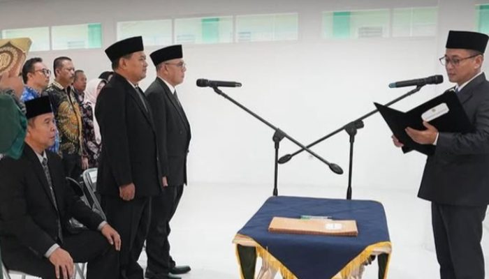 Bupati Tasikmalaya Lantik Dewan Pengawas RSUD KHZ Musthafa, Optimalkan Tata Kelola dan Mutu Layanan