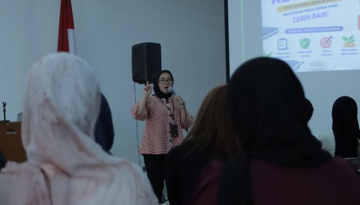 OJK Bekali Mahasiswa Baru UNPAD Hadapi Jebakan Pinjol Hingga Modus Penipuan Digital