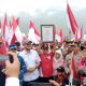 Kibarkan 2681 Bendera Merah Putih di Gunung Galunggung, Gugah Persatuan Sekaligus Pecahkan Rekor MURI